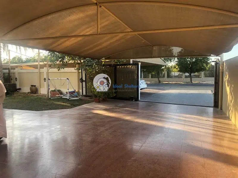 Вилла с 9 спальнями в Аль-Твар, ОАЭ № 771