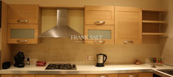 Apartamento de 3 dormitorios en Swieqi, Malta No. 2579 3