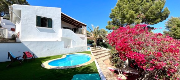 Villa de 3 dormitorios en Costa De La Calma, Spain No. 142714 3
