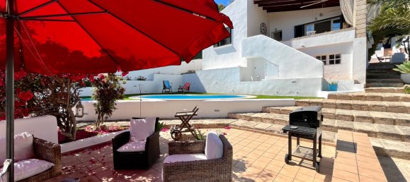 Villa de 3 dormitorios en Costa De La Calma, Spain No. 142714 2