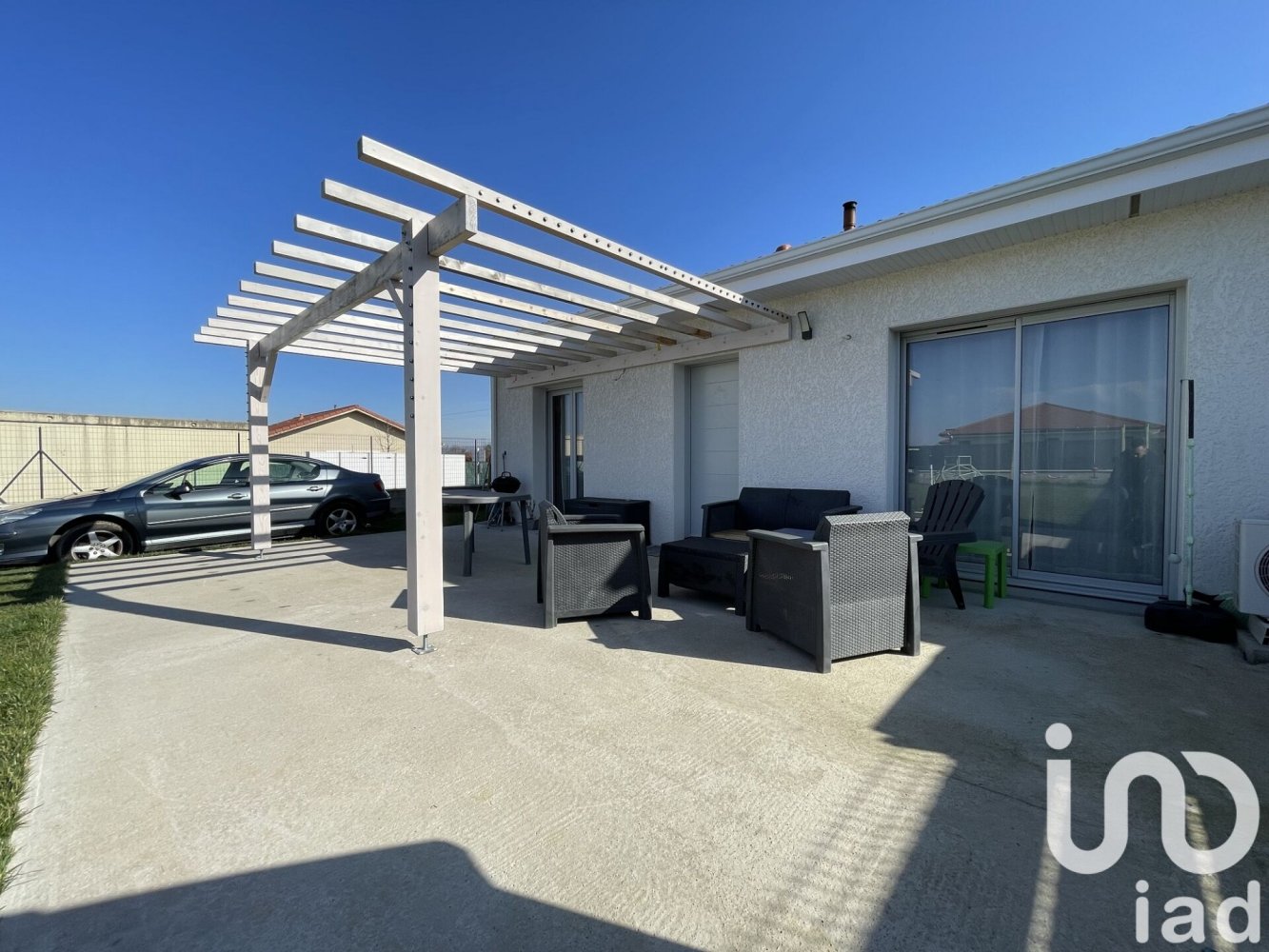 3 bedrooms Villa in Saint-Simeon-de-Bressieux, France No. 291109