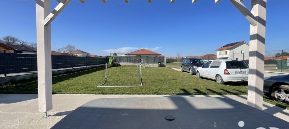 3 bedrooms Villa in Saint-Simeon-de-Bressieux, France No. 291109 3