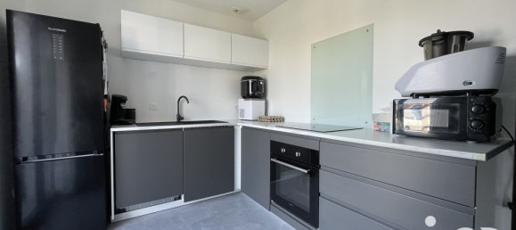 3 bedrooms Villa in Saint-Simeon-de-Bressieux, France No. 291109 11