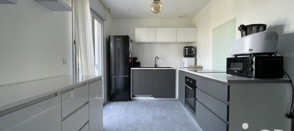 3 bedrooms Villa in Saint-Simeon-de-Bressieux, France No. 291109 10