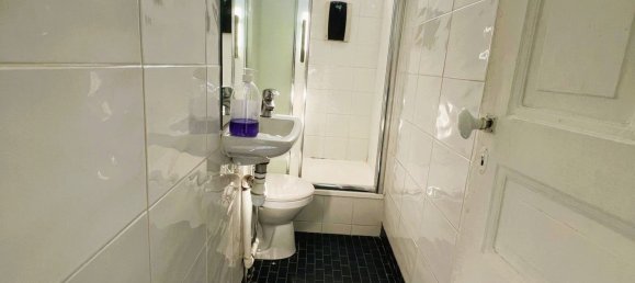 1 bedroom Apartment in Le Bourget, France No. 182790 7