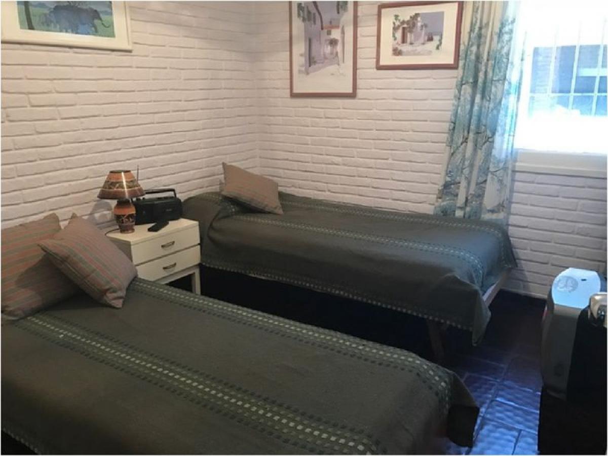 4 bedrooms House in Maldonado, Uruguay No. 10296