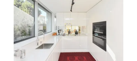 5 bedrooms House in Porto, Portugal No. 106924 7