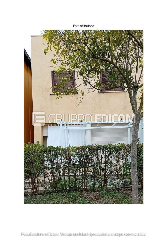 Villa de 4 habitaciónes en Bernalda, Italy No. 284213