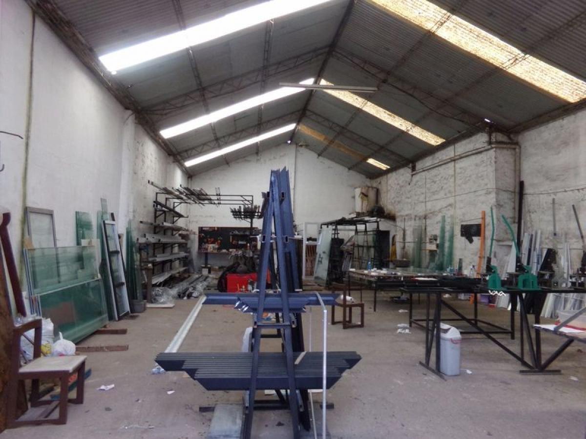 270m² Building in Mar del Plata, Argentina No. 109166