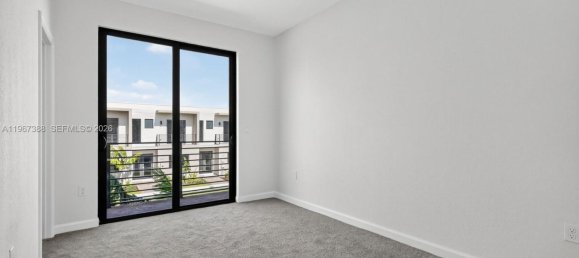 4 chambres duplex à louer à Miami, Miami-Dade, Florida, USA № 615936 4