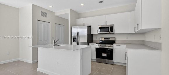 4 chambres duplex à louer à Miami, Miami-Dade, Florida, USA № 615936 15
