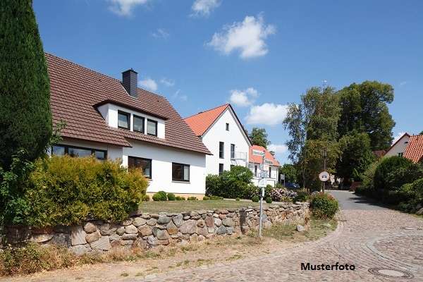 9 rooms House in Gottingen, Germany No. 204967