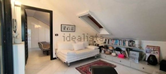 Casa de 8 divisões em Carrara, Italy N.º 193334 22