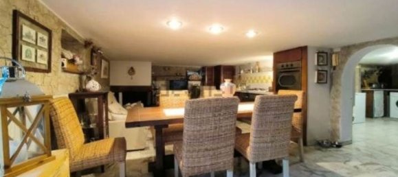 Casa de 8 divisões em Carrara, Italy N.º 193334 16