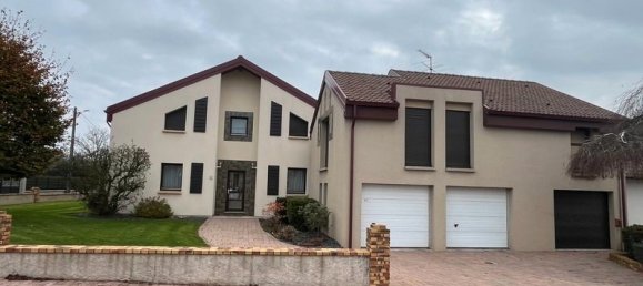 7 bedrooms House in Benney, France No. 153969 3