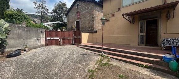 4 bedrooms Apartment in Palestrina, Italy No. 335787 5