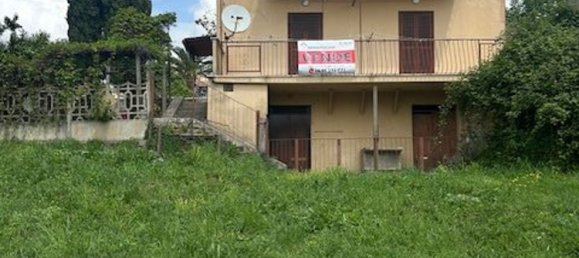 4 bedrooms Apartment in Palestrina, Italy No. 335787 2