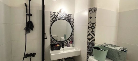 2 bedrooms Apartment in Saint-Jean-de-la-Ruelle, France No. 161148 6