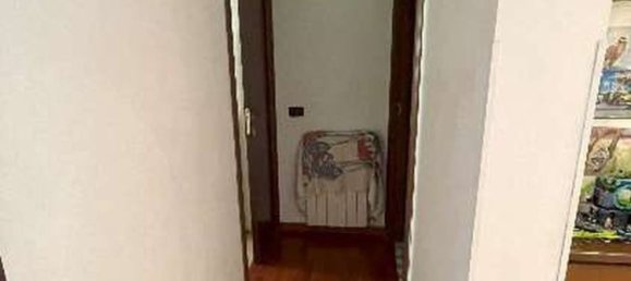 3 bedrooms Apartment in Rome, Italy No. 330023 3