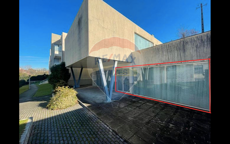 92m² Commercial property in Guimaraes, Portugal No. 49991