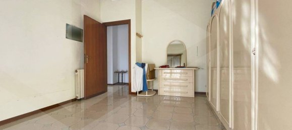3 rooms Apartment in Rome, Italy No. 31430 69