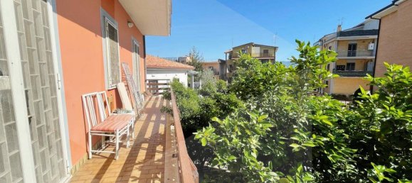 3 rooms Apartment in Rome, Italy No. 31430 34