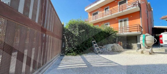 3 rooms Apartment in Rome, Italy No. 31430 25