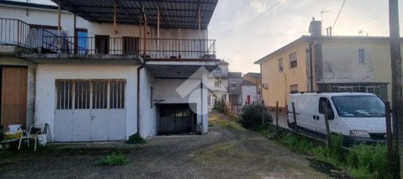 3 Schlafzimmer Haus in Solesino, Italy, Nr. 322192 25