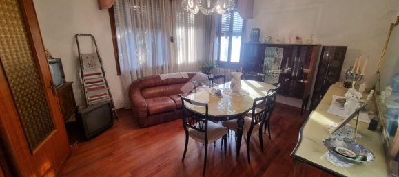 3 Schlafzimmer Haus in Solesino, Italy, Nr. 322192 7