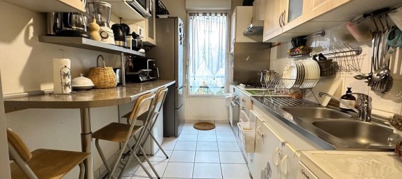 3 chambres Appartement à Neuilly-sur-Marne, France No. 151868 5