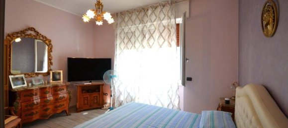 3 bedrooms Apartment in Vittuone, Italy No. 379150 9