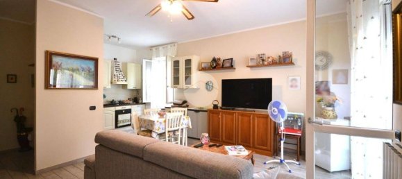 3 bedrooms Apartment in Vittuone, Italy No. 379150 2