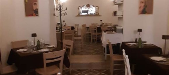 6 rooms Commercial property in Palermo, Italy No. 275528 9