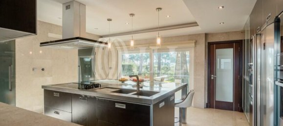 4 bedrooms Villa in Almada, Portugal No. 112242 11