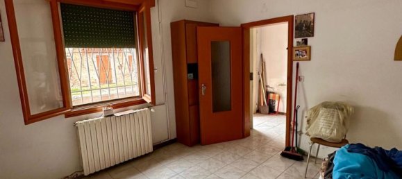 Casa de 4 habitaciónes en Cavezzo, Italy No. 301951 26