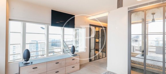 3 bedrooms Penthouse in Sant Marti, Spain No. 24670 20