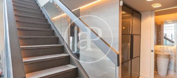 3 bedrooms Penthouse in Sant Marti, Spain No. 24670 15