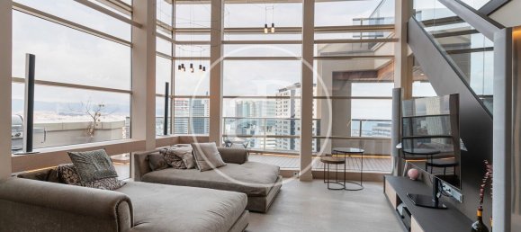 3 bedrooms Penthouse in Sant Marti, Spain No. 24670 2