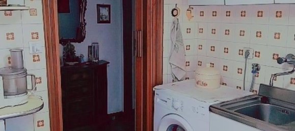 4 rooms Apartment in Genoa, Italy No. 25867 2