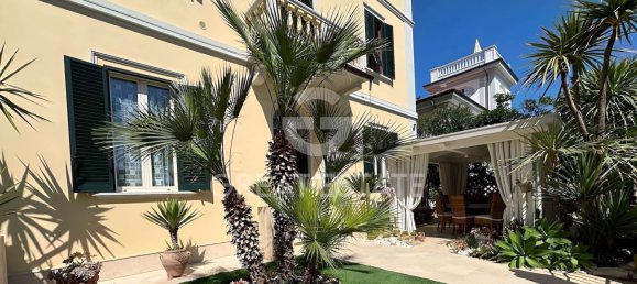 14 bedrooms Villa in San Vincenzo, Italy No. 295188 4