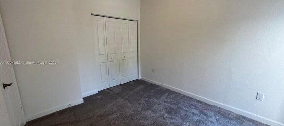 3 dormitorios dúplex en venta en Miami, Miami-Dade, Florida, USA № 614654 7