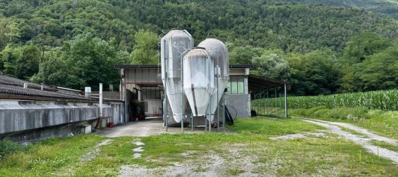 10-Zimmer Lagerhaus in Lombardy, Italy, Nr. 257661 8