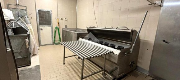 10-Zimmer Lagerhaus in Lombardy, Italy, Nr. 257661 16