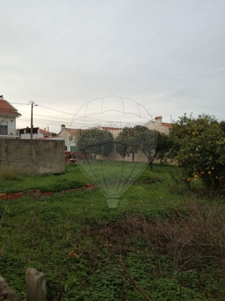 760m² Land in Barreiro, Portugal No. 45979