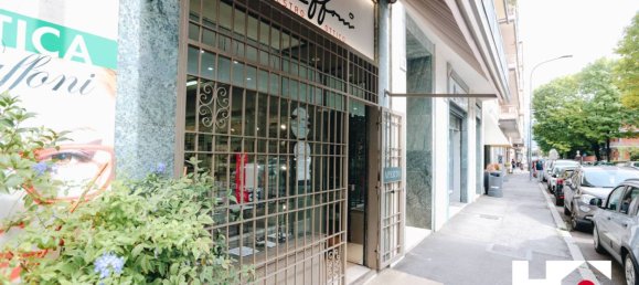 3 rooms Commercial property in Brescia, Italy No. 277025 17