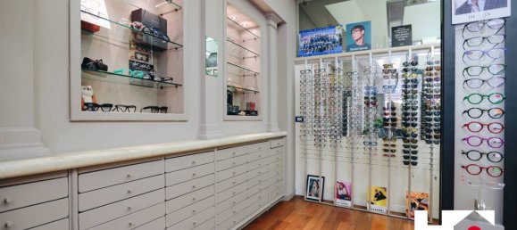 3 rooms Commercial property in Brescia, Italy No. 277025 7