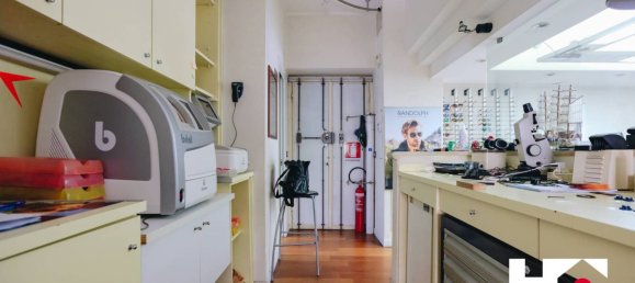 3 rooms Commercial property in Brescia, Italy No. 277025 15