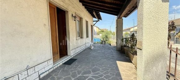 3 rooms House in Brescia, Italy No. 280344 4