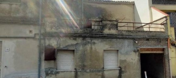 6 rooms House in Castel Frentano, Italy No. 134198 3