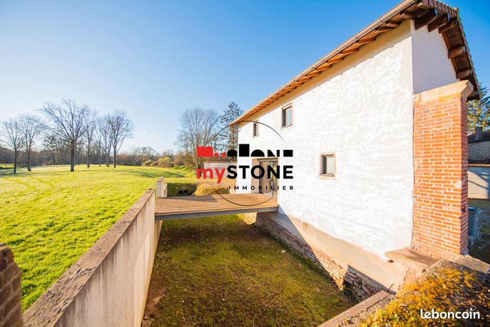 3 chambres Maison à Châtillon-sur-Chalaronne, France No. 313531